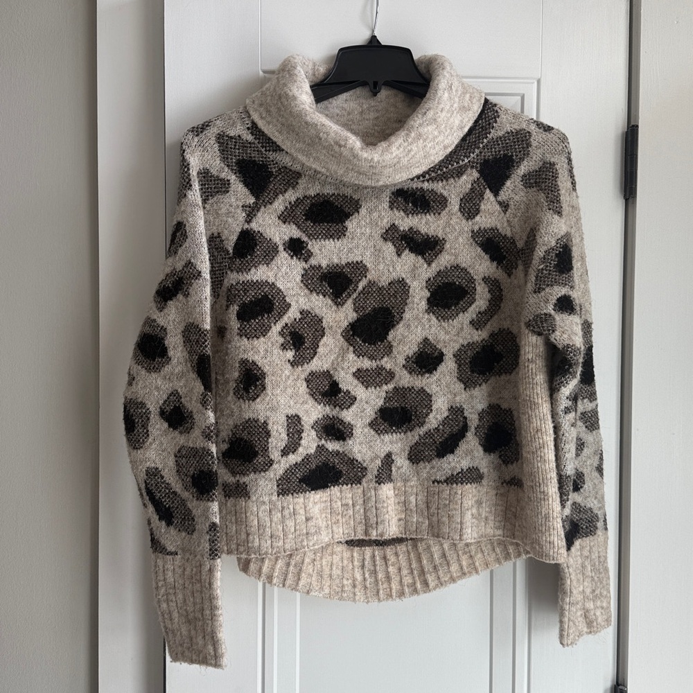 KD style sweater
